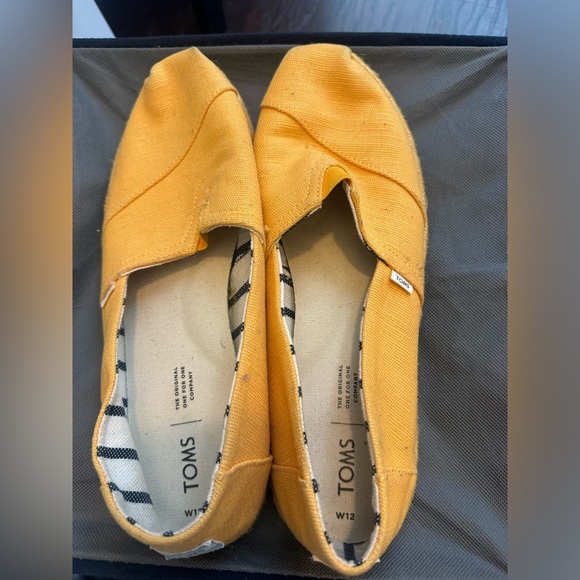 Classic Gold Fusion Heritage Canvas Toms - Picture 3 of 5